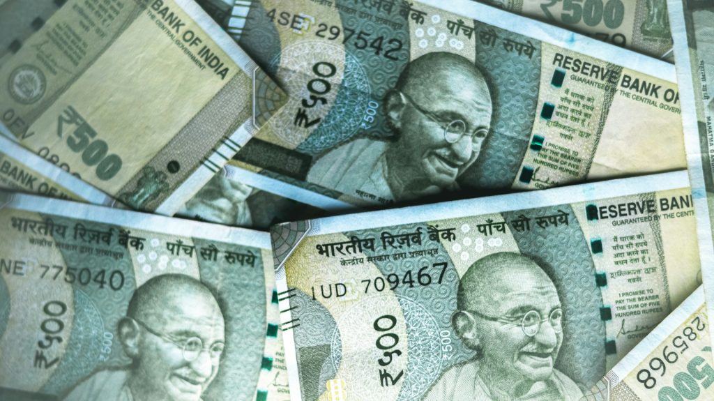 भारतीय स्टेट बैंक: वित्तीय प्रदर्शन और बाजार में स्थिरता